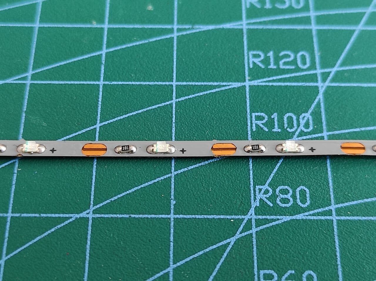 Светодиодная лента SMD0805, 3.3 V, 29 LED/m, IP20, Зелёный (Green), Standart